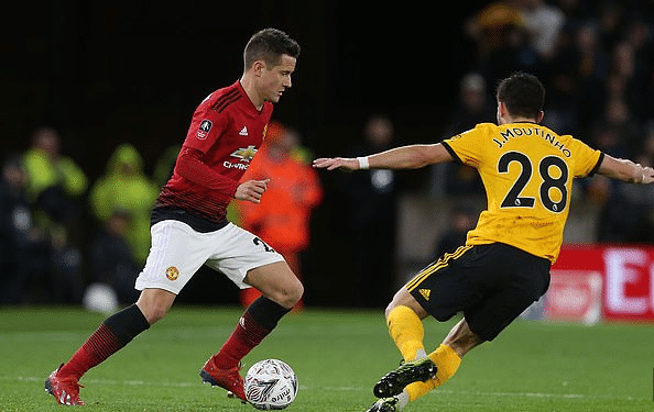 他是安菲尔 他是安菲尔