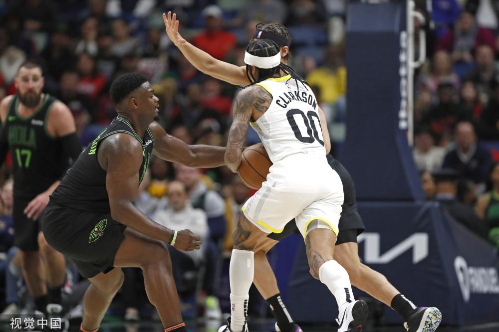 着更加严格 着更加严格