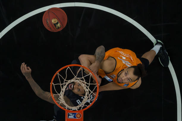 几名球员通 几名球员通